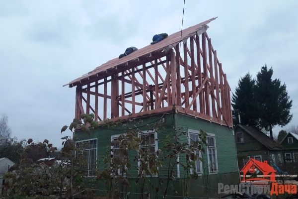 Строительство мансарды в загородном доме